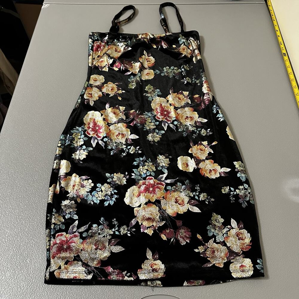 Rue21 Black Floral Velvet Mini Dress. Small.
